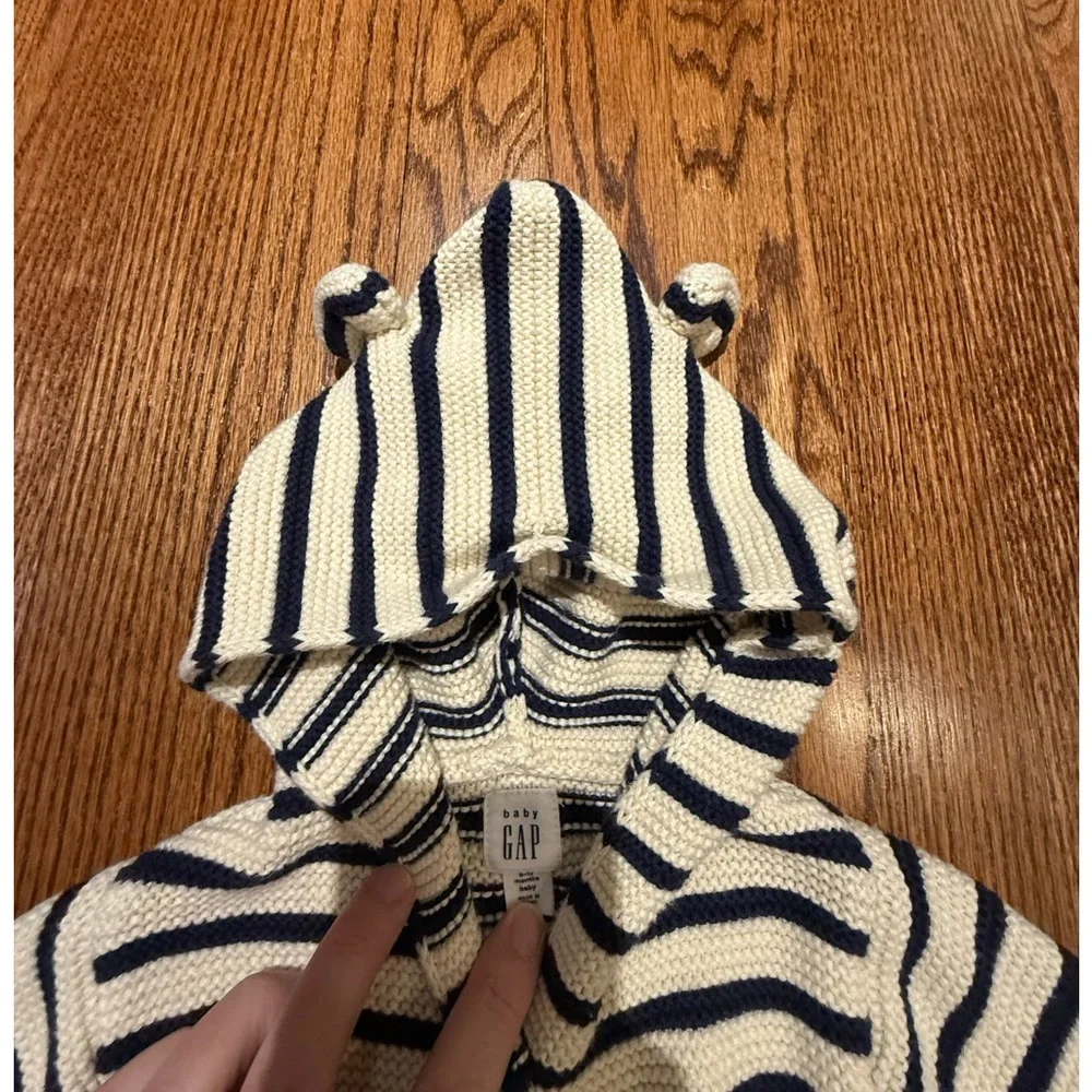 Gap Hooded Cardigan Sweater 6-12 Months